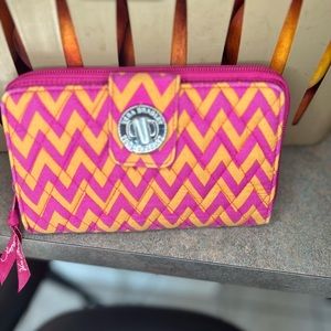 Vera Bradley Turnlock wallet